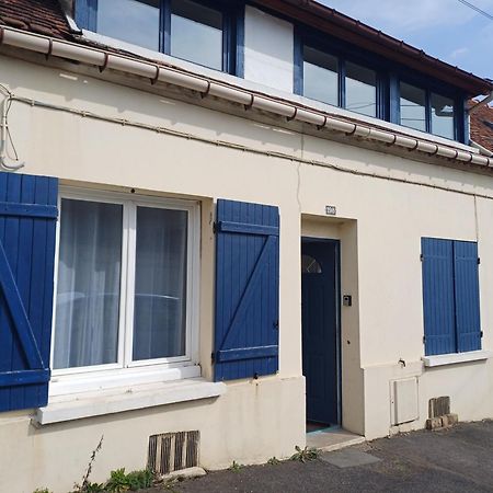 Beauvais - Proche Aeroport - Chambres Privees Exterior photo